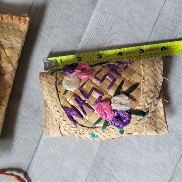 Handwoven Raffia Crossbody Bag & Clutch Set With Floral Design - Picture 8 of 12